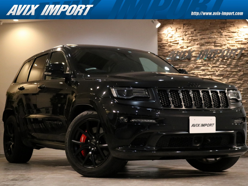 ジープ グランドチェロキー Srt8 特別仕様車night 限定50台 専用ｴｸｽﾃﾘｱ ﾊﾟﾉﾗﾐｯｸsr 黒革 ｼｰﾄﾋｰﾀｰ ﾍﾞﾝﾁﾚｰﾀｰ 純正ﾀｯﾁｽｸﾘｰﾝﾅﾋﾞ地ﾃﾞｼﾞbｶﾒﾗ Harman Kardonｻｳﾝﾄﾞ Acc Bsm ｷｰﾚｽgo 電動rｹﾞｰﾄ Brembo製ﾌﾞﾚｰｷ 純正aw 中古車 情報 Avix Import三郷インター